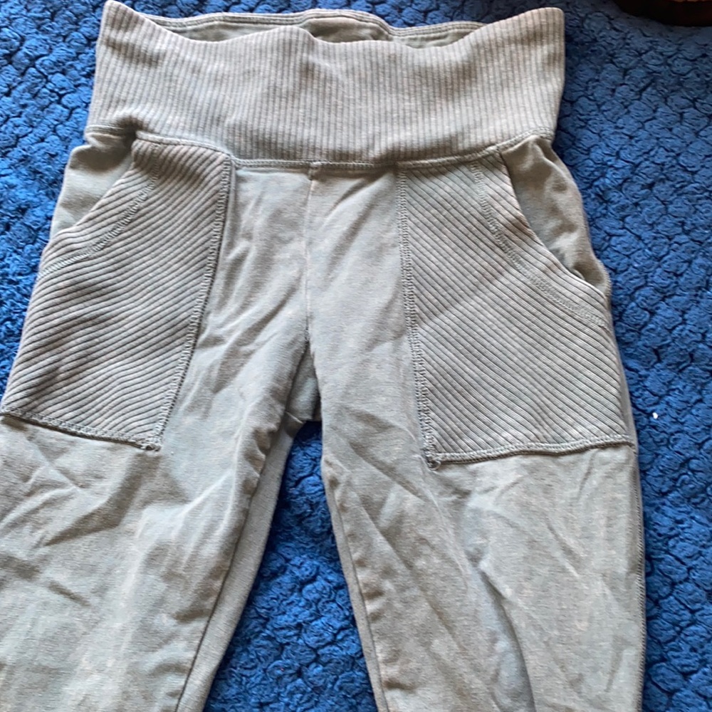 Washed green greyish Aeropostale leggings in s